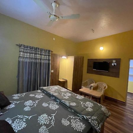 Hotel Lake Queen Rambha Exterior foto