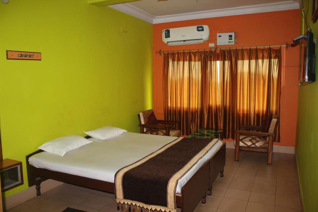 Hotel Lake Queen Rambha Exterior foto